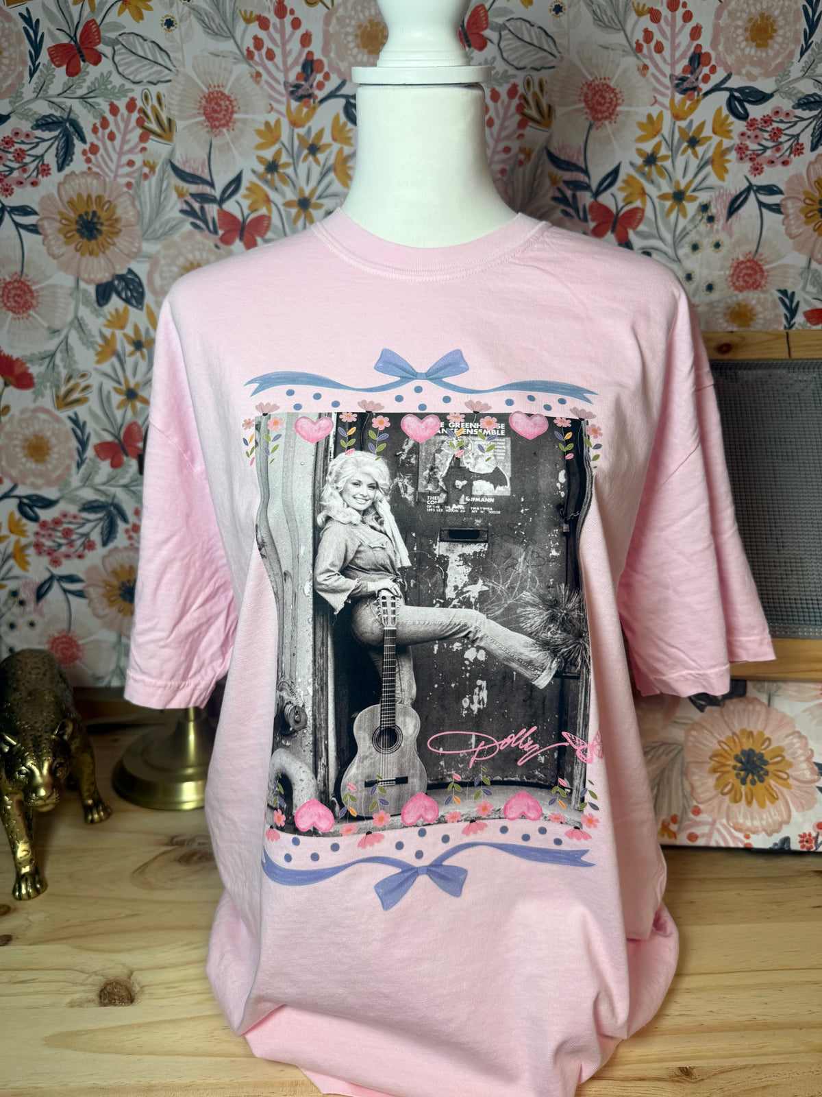 Dolly Graphic Bows & Hearts Tee